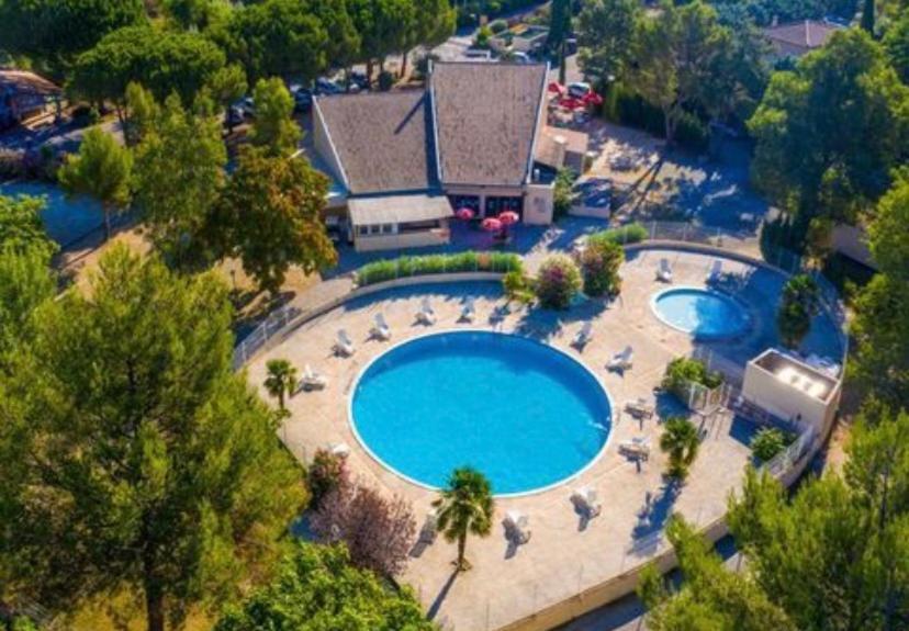 Sejour Inoubliable En Provence, Camping 4* La Roque-d'Antheron Exterior foto